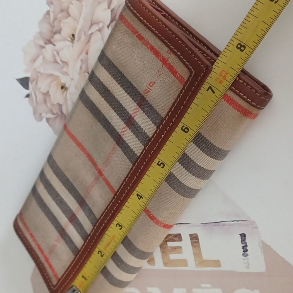 Vintage Burberry Nova Check Wallet - Picture 13 of 16